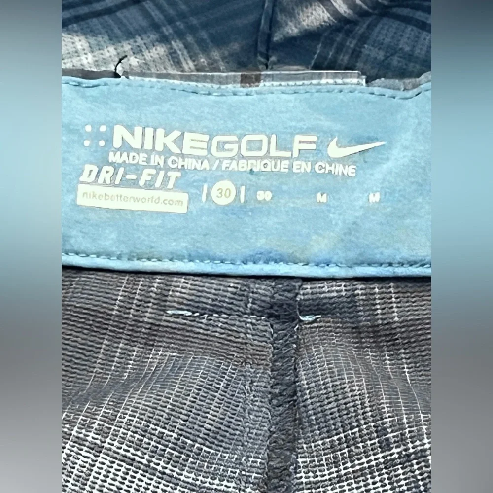 Nike Golf Shorts Mens 34 Blue Plaid Dri Fit Golf Tour Performance Chino